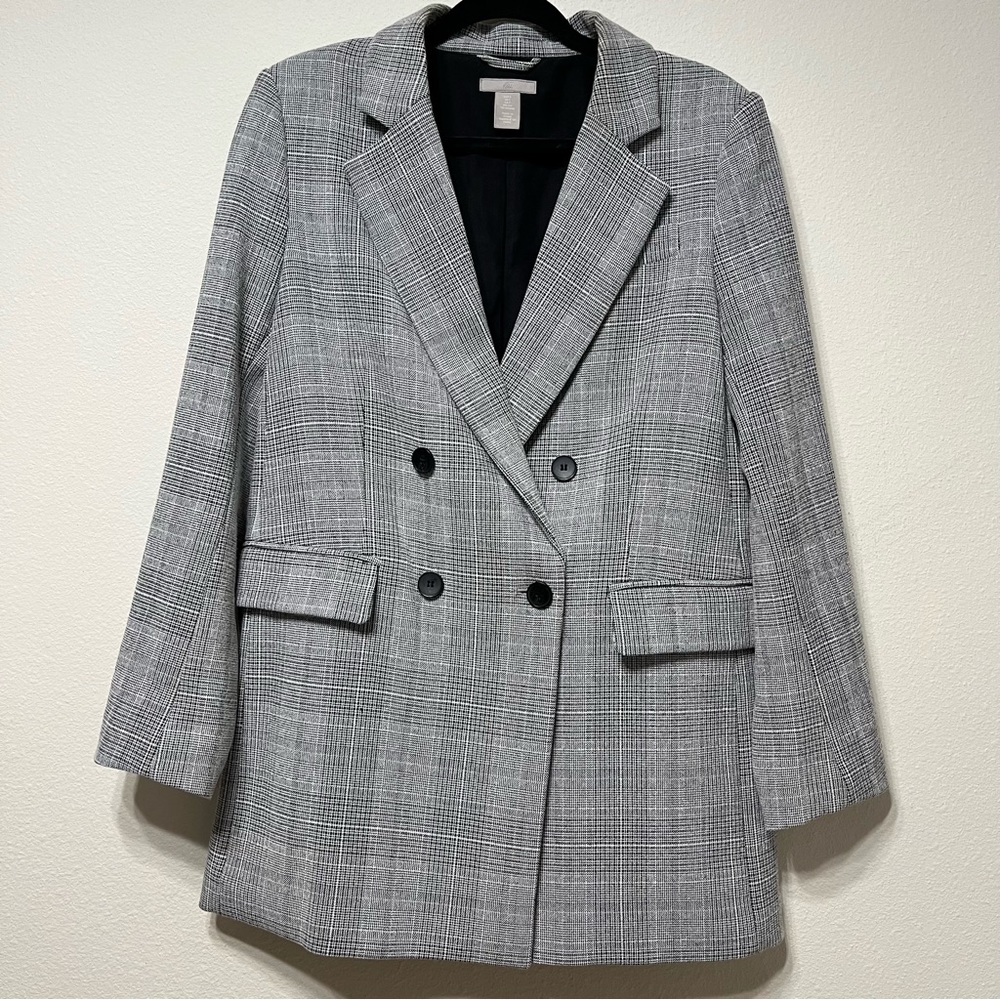 H&M Gently Used Small Women’s Black and White Oversized Blazer